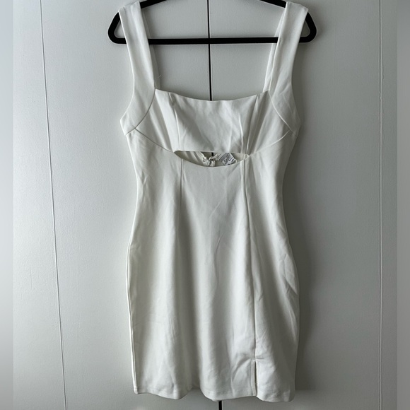 SELFIE LESLIE white cutout mini dress - Picture 3 of 5
